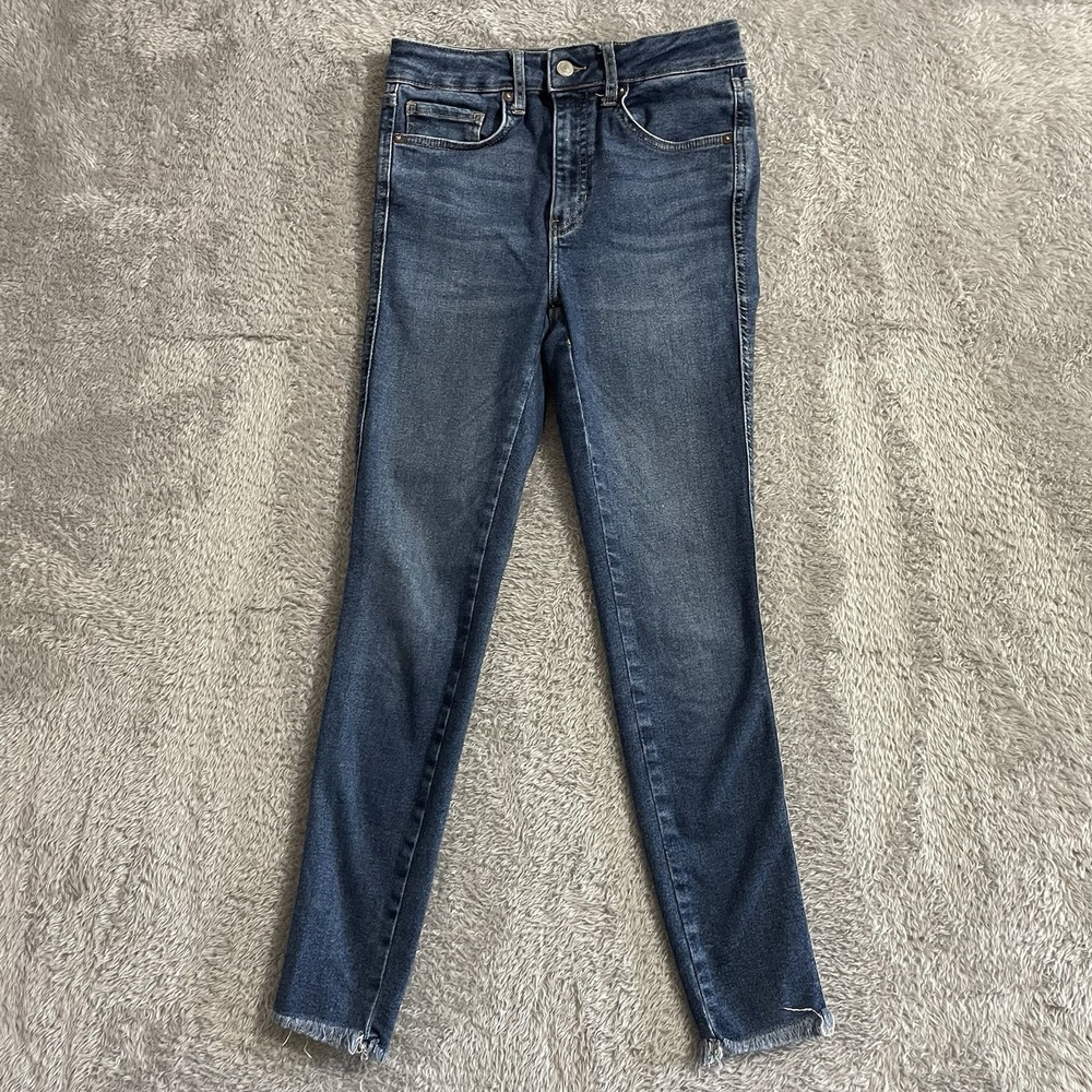 We The Free Jeans Womens Size 27 Skinny Leg Medium Wash Mid Rise Raw Hem Stretch